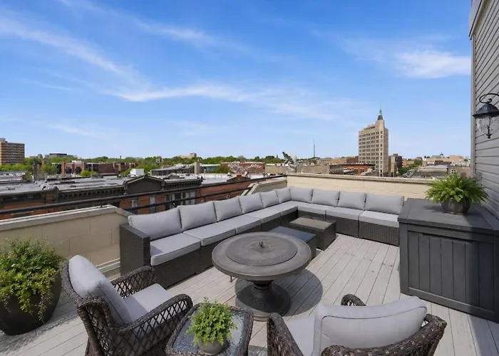 Сasa de vacaciones Amazing Wicker Park Penthouse With Skyline Views