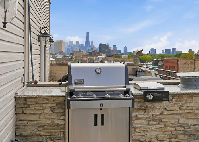 Amazing Wicker Park Penthouse With Skyline Views Chicago