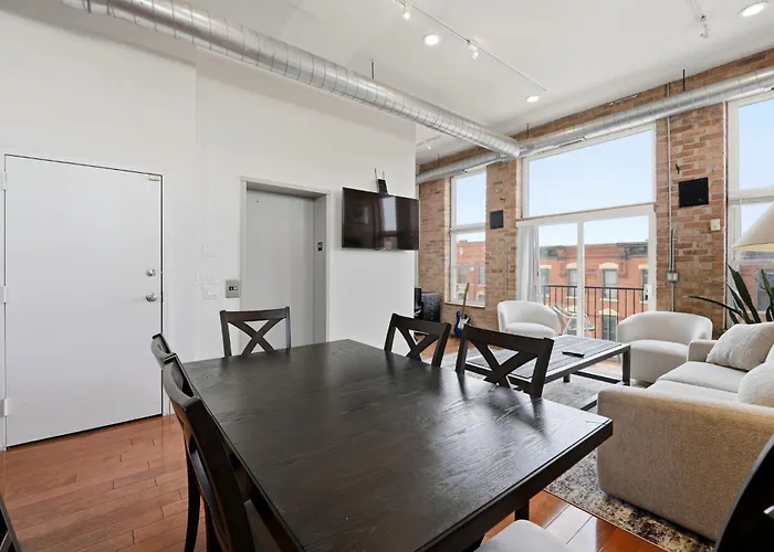 Amazing Wicker Park Penthouse With Skyline Views Сasa de vacaciones *