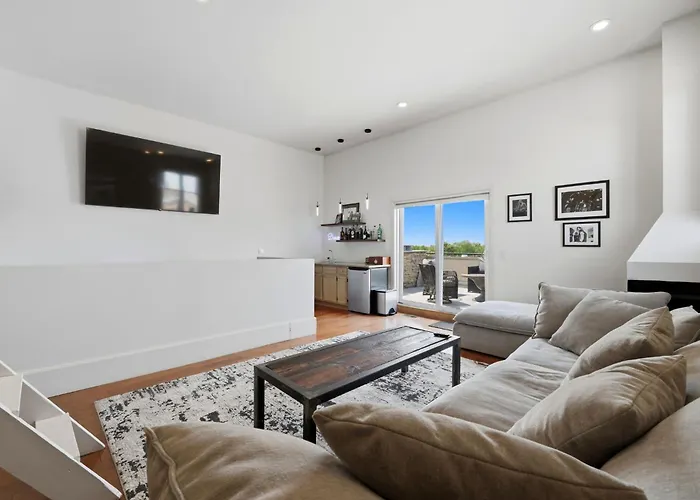 Amazing Wicker Park Penthouse With Skyline Views Сasa de vacaciones Chicago
