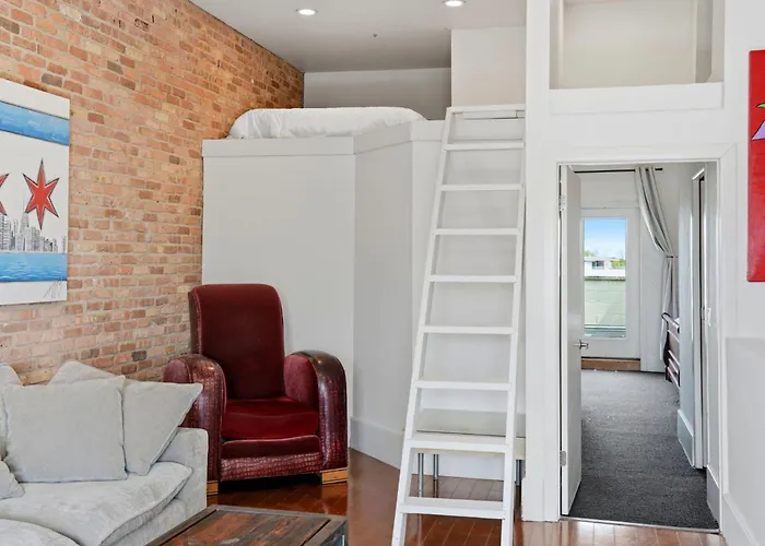 Amazing Wicker Park Penthouse With Skyline Views * Chicago