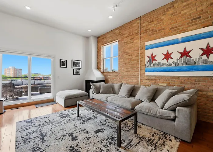 Amazing Wicker Park Penthouse With Skyline Views * Chicago