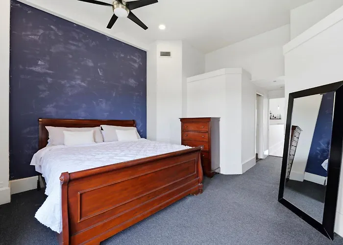 Amazing Wicker Park Penthouse With Skyline Views Chicago