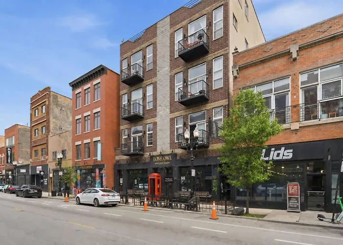 Amazing Wicker Park Penthouse With Skyline Views * Chicago